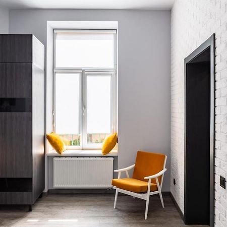 Stylish Apartment In The Center Lviv Exterior photo